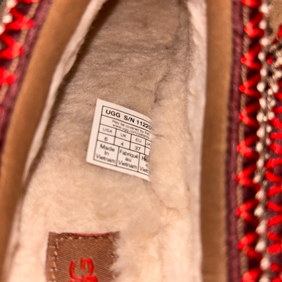 Ugg Women's Tazz platform slippers size 6 - Picture 6 of 7